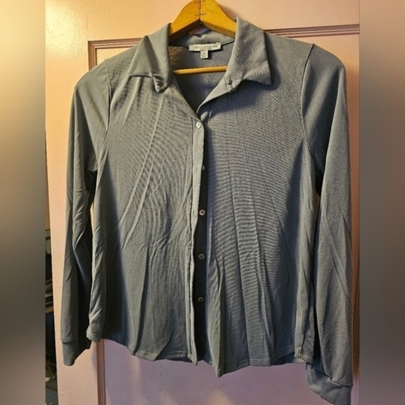 Grey stretchy knit button down rayon? Shirt, sz. M - Picture 1 of 8